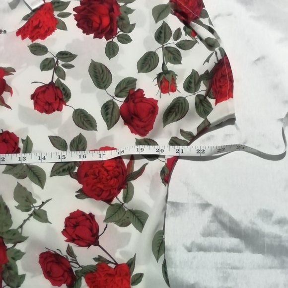 Cold Shoulder Blouse/Top. Streetwear Society. Small. Rose pattern. - Picture 3 of 8
